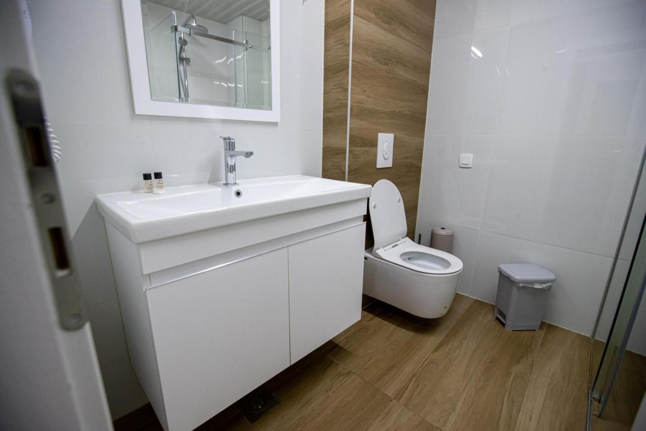 Queens Central Apartments Охрид Экстерьер фото
